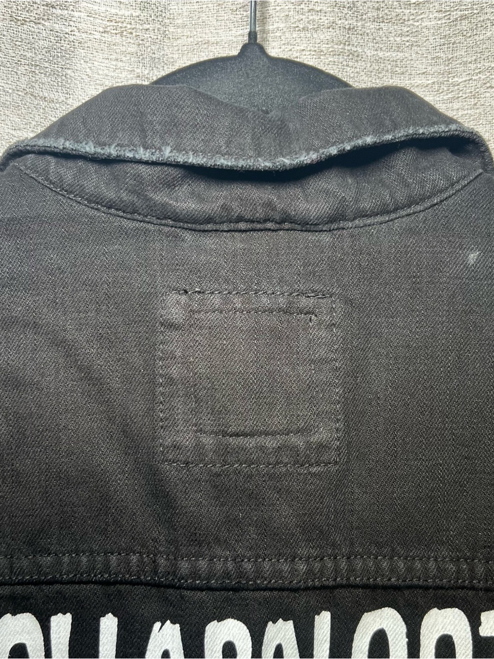Strata Lollapalooza World Tour Black Denim Jacket XL Graphic Trucker Streetwear - Picture 14 of 15